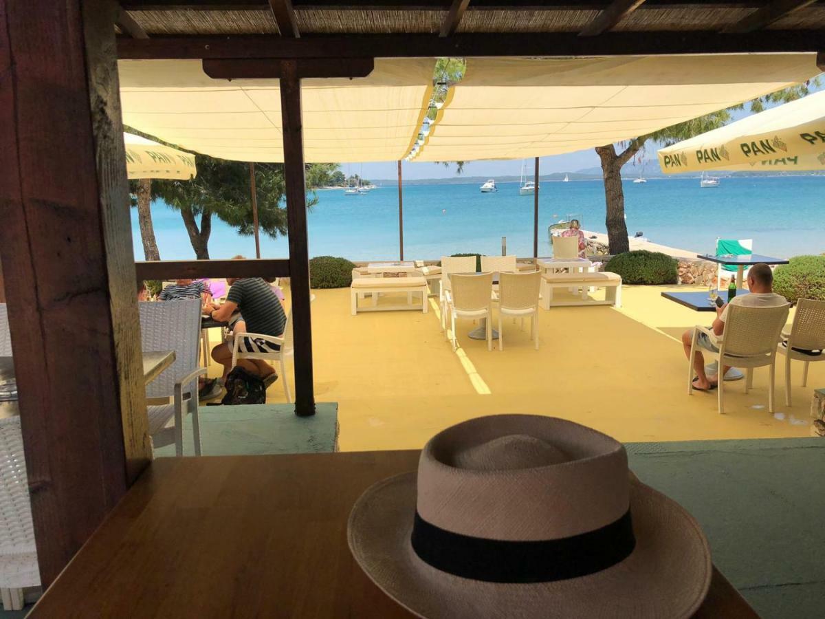 Villa Pina Appartment Chantos Tisno Bagian luar foto
